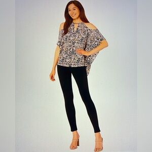 MICHAEL Michael Kors. Top cold shoulder blouse. Size OX